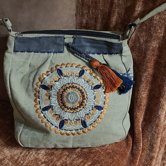 NEW BO HO MONA B. NWT TASSEL CROSS BODY BAG - Picture 13 of 16